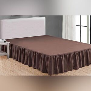 💙 Queen Bed Skirt